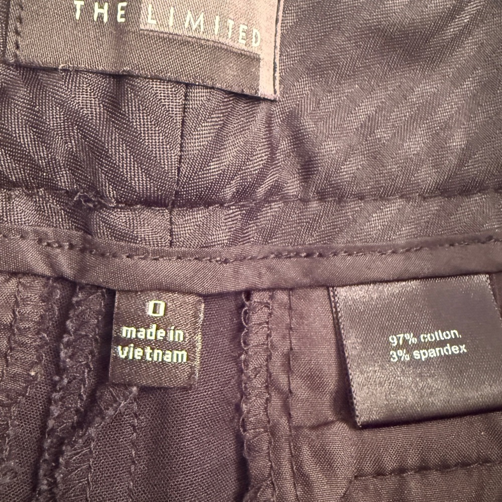 The Limited Black Women's Dress Shorts - Picture 3 of 4